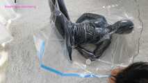 Xiaoyu in Black Zentai and Vacuum Bag 3