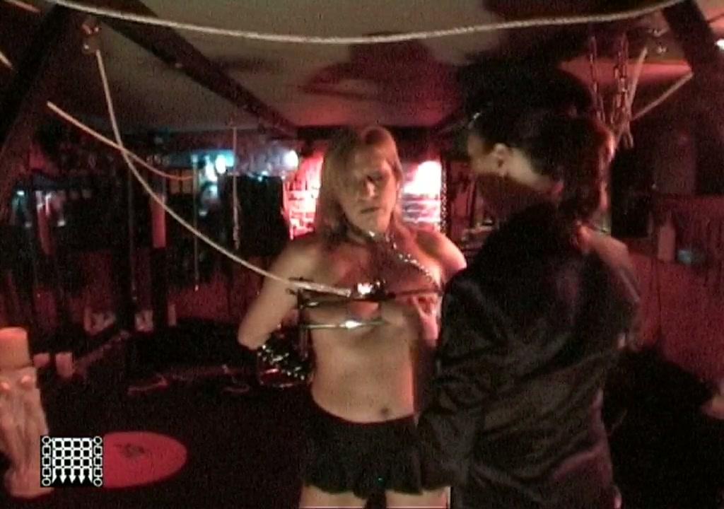 Clipspool | Slavegirl Punished By Mistress Deville